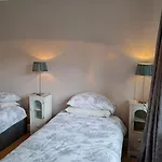 Bed & Breakfast 1 Cartrun Breac N39d7h6 Opposite Rugby Club - The Yellow Door *