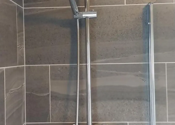 1 Cartrun Breac N39d7h6 Opposite Rugby Club - The Yellow Door *